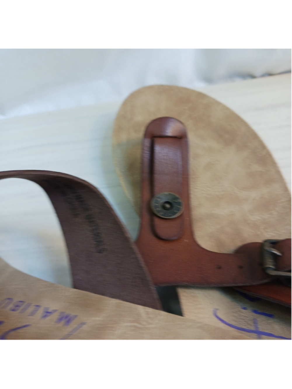 Blowfish Malibu Flip Flops Women's Size 8 T-Strap Thong Sandals Brown Buckle - Picture 6 of 7